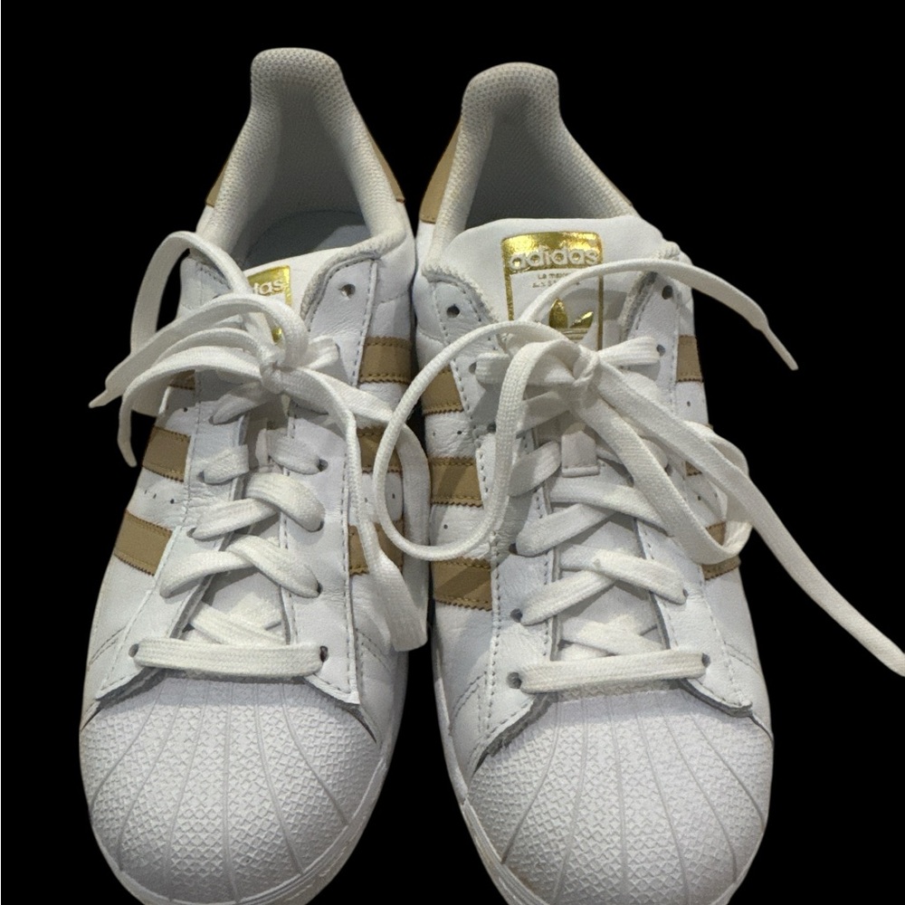 Adidas Men’s White and Tan Superstar Sneaker